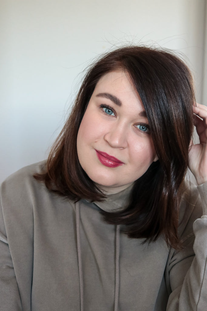 Gastbeitrag: Beauty Bloggerin Karin zeigt dir die richtige Reihenfolge bei Säuren, Seren und Cremes